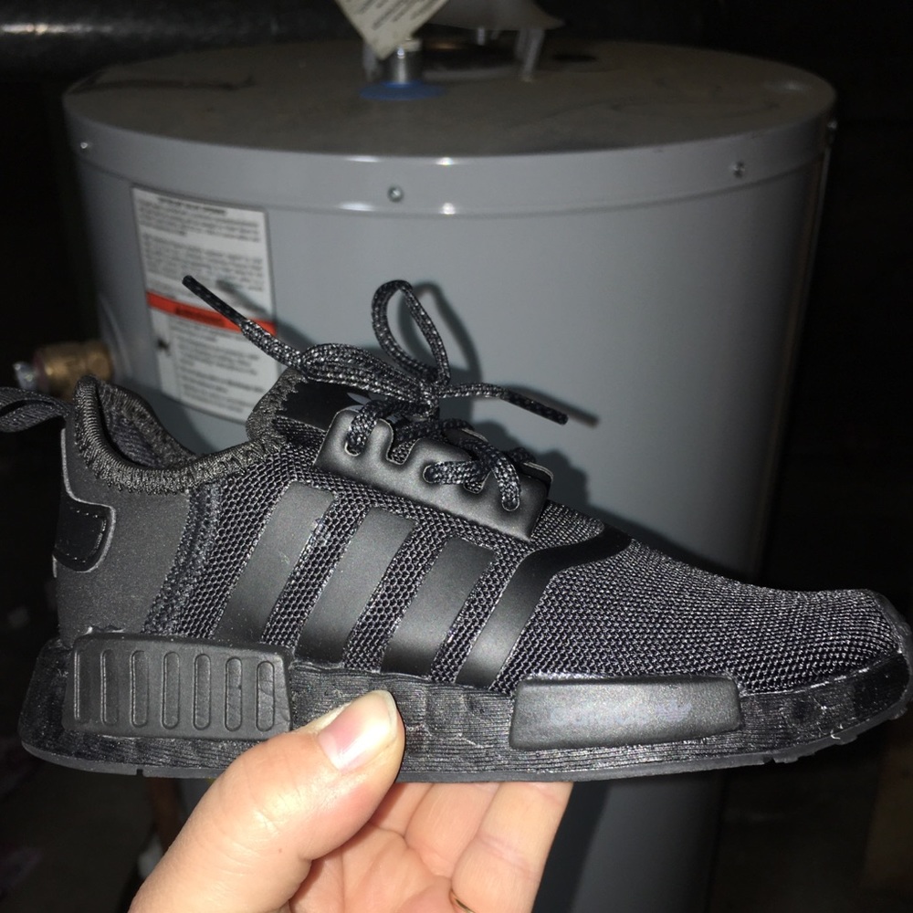 Boys adidas tumblers size 10 in kids